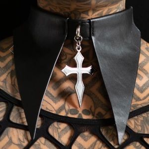 New Cathedral choker